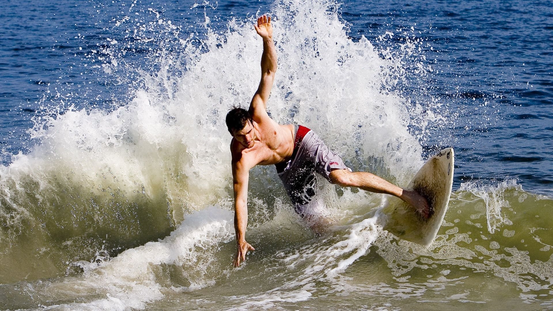 米兰体育网页版-中国女排年轻副攻逐渐展现统治力，中国女排的副攻