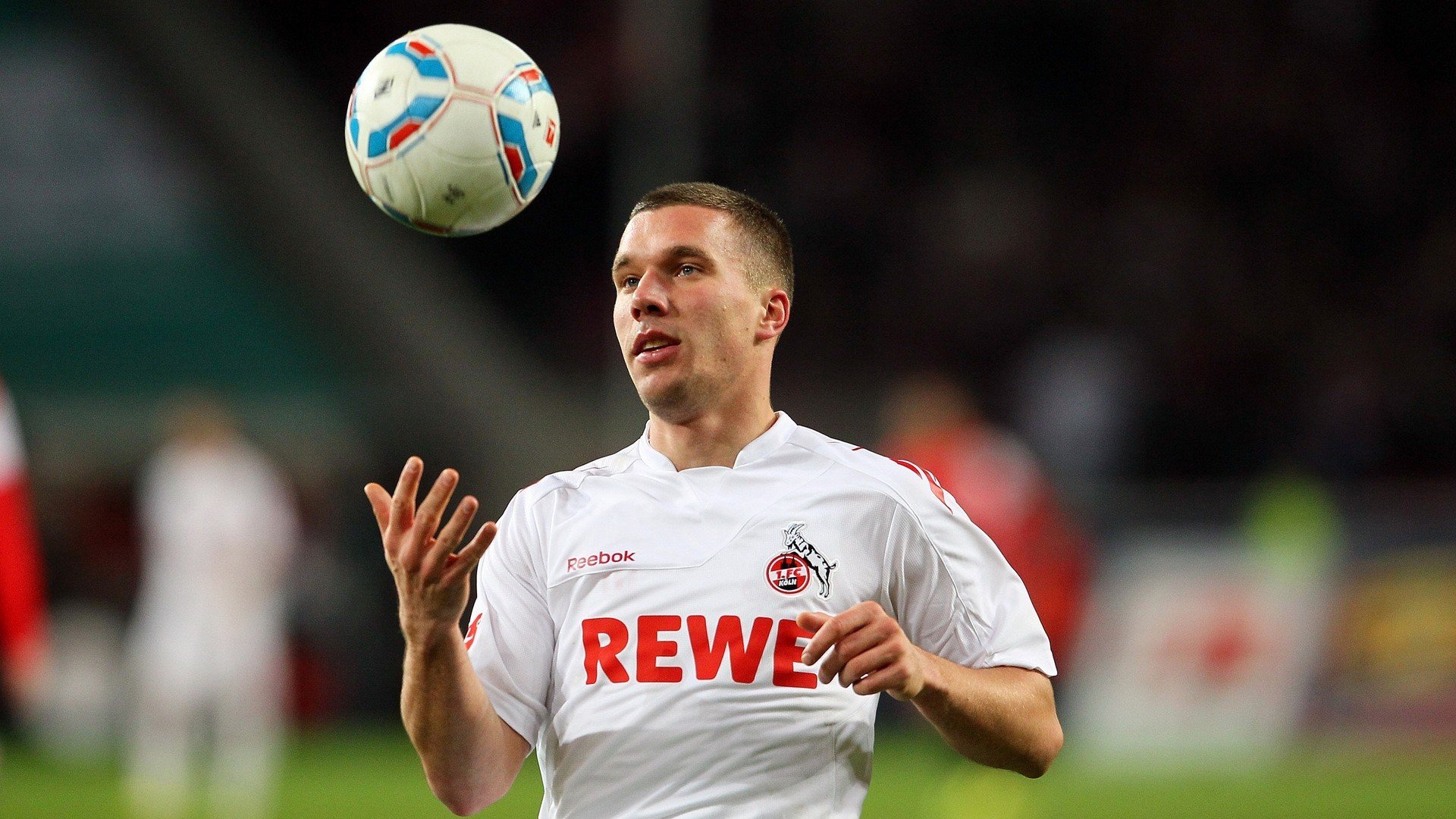 ac米兰官网-国足未来阵容稳固，王钰栋李昊两大关键球员王钰栋不进球也能当核武？国足这两将太重要了！